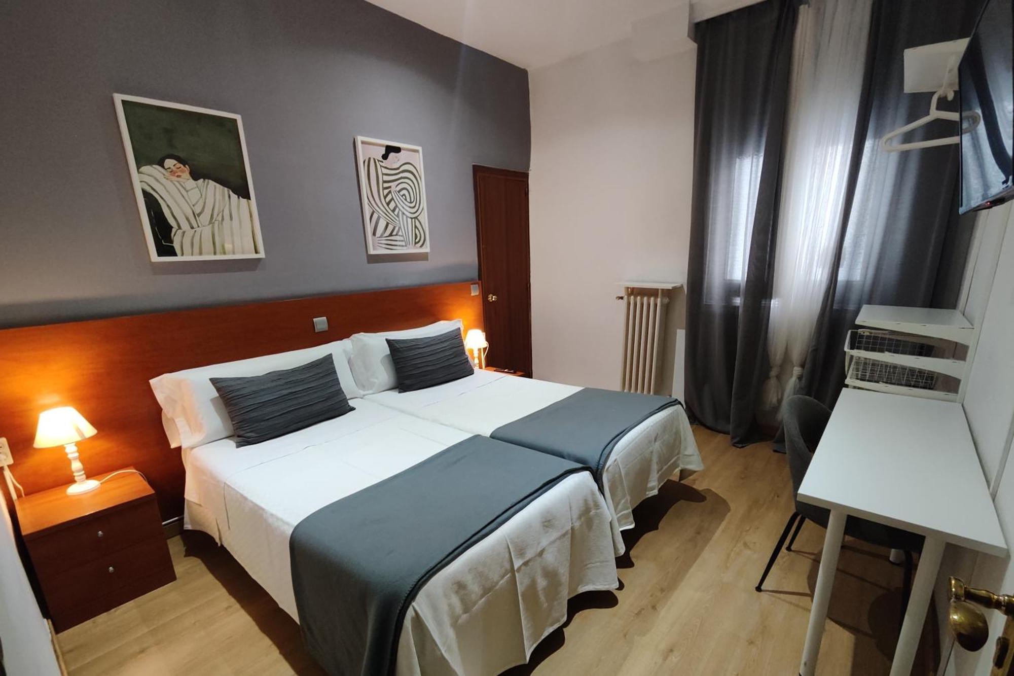 Hostal Cervantes — Fotos 2
